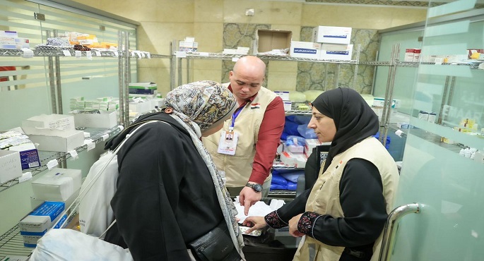 بالصور.. الصحة: تقديم خدمات الكشف والعلاج لـ18 ألف و726 حاجا مصريا في عيادات بعثة الحج بمكة والمدينة
