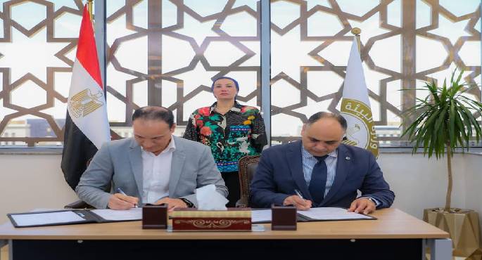 بالصور..وزيرة البيئة تشهد توقيع بروتوكولي تعاون مع “بيئة بلا حدود” و”تنمية وطن”