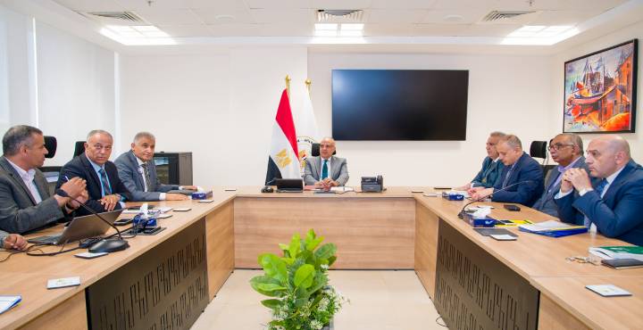 وزير الري يتابع إستعدادات وجاهزية كافة أجهزة الوزارة خلال أجازة “عيد الأضحى المبارك”