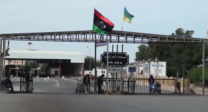 بعد أكثر من شهرين على إغلاقه ..معبر راس جدير الحدودي يفتح أبوابه بين ليبيا وتونس