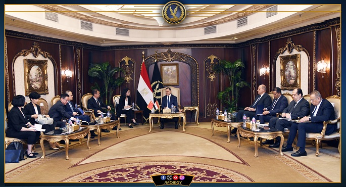 وزير الداخلية يبحث التعاون الأمني المشترك مع وفد صيني