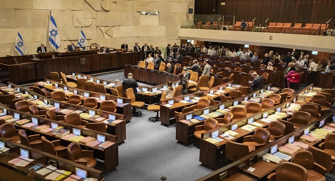 المحكمة العليا الإسرائيلية تقضي بوجوب تجنيد طلاب المدارس الدينية اليهودية في الجيش
