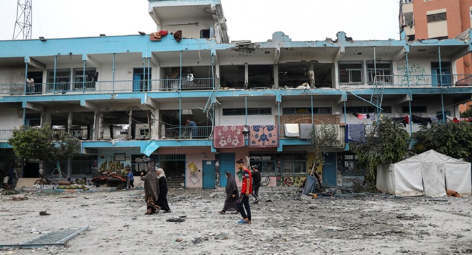 التعليم الفلسطينية: 12.943 طالبا استُشهدوا و490 مدرسة وجامعة تعرضت للقصف والتخريب منذ بداية العدوان