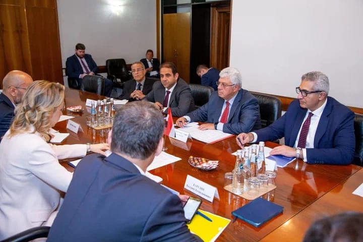 بالصور .. وزير التعليم العالي يلتقي نائب المدير العام لمؤسسة “الروس آتوم” الروسية الرائدة في التكنولوجيا النووية