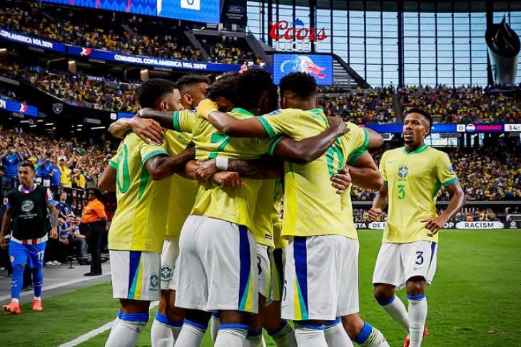 البرازيل تنعش آمال التأهل في كوبا أمريكا برباعية أمام باراجواي