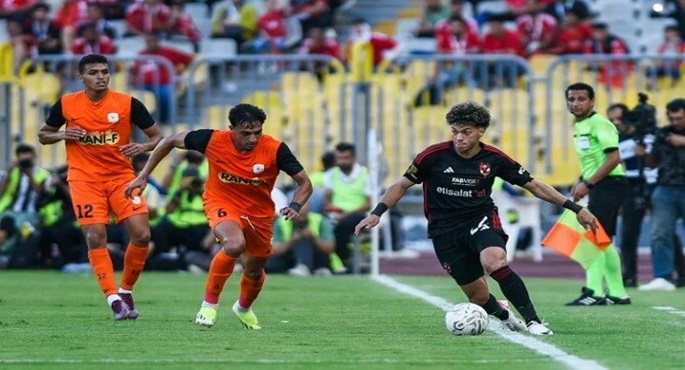 الأهلي يحقق انتصارا ثمينا على فاركو 2-1 في الدوري