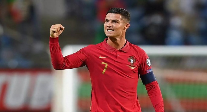 “فيفا” تحسم قرارها بشأن إيقاف رونالدو فى كأس العالم بعد طرده أمام أيرلندا