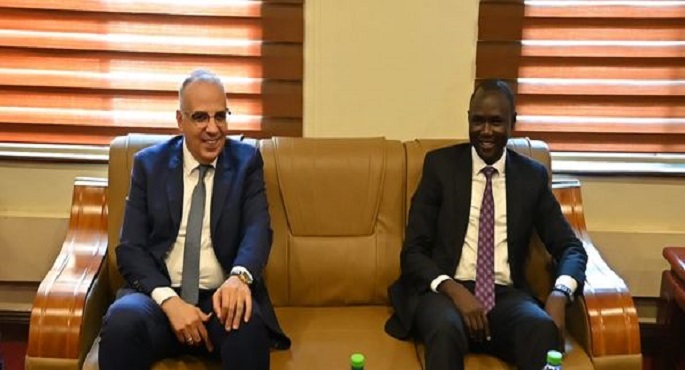 بالصور.. وزير الري يفتتح مركز التنبؤ بالأمطار والتغيرات المناخية بجنوب السودان