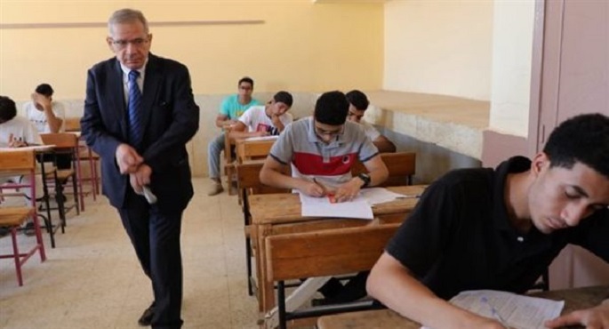 745 ألف طالب بالثانوية العامة يؤدون اليوم امتحان اللغة الأجنبية الأولى
