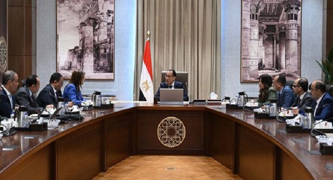 رئيس الوزراء يتابع عددا من ملفات عمل صندوق مصر السيادي