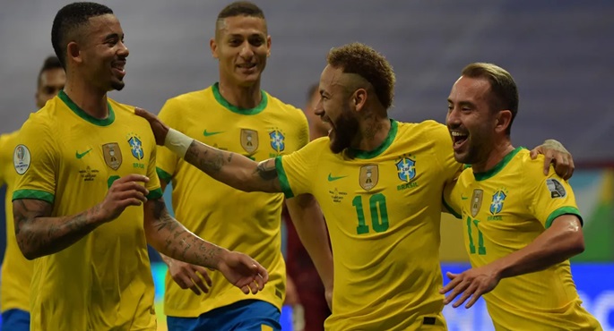 منتخب البرازيل يلتقي نظيره الأمريكي غدا وديا استعدادا لبطولة كوبا أمريكا