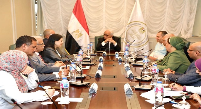 بالصور.. وزير التعليم يبحث مع رئيس اتحاد الصناعات التوسع في مدارس التكنولوجيا التطبيقية