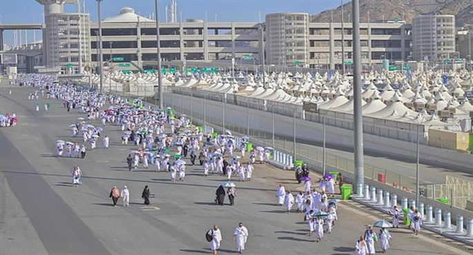 ضيوف الرحمن يستقرون في مشعر منى