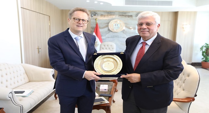 بالصور.. وزير التعليم العالي يستقبل سفير ألمانيا لبحث التعاون المُشترك