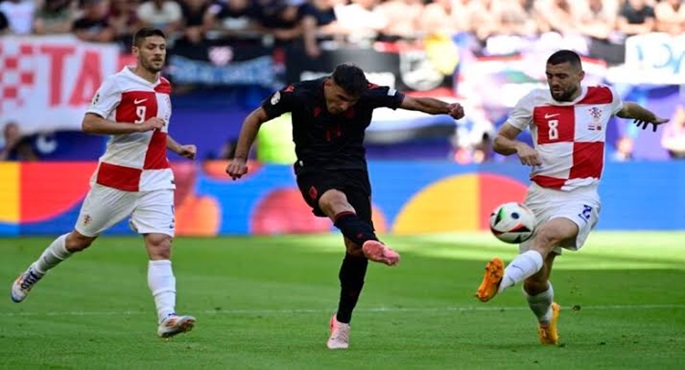 منتخب ألبانيا يصدم كرواتيا بتعادل مجنون 2-2 في يورو 2024