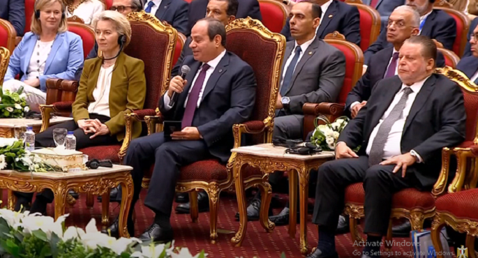 بالفيديو ..الرئيس السيسي: بيئة الاستثمار في مصر آمنة بإرادة الشعب