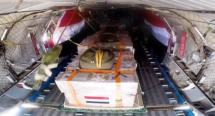 بالفيديو والصور.. مصر تواصل جهودها في تقديم المساعدات الإنسانية لقطاع غزة