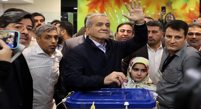 نتائج أولية لانتخابات الرئاسة الإيرانية: بزشكيان في الصدارة يليه جليلي