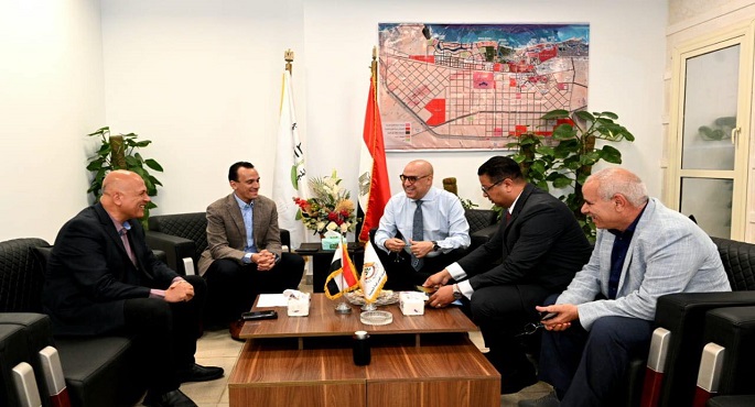 وزير الإسكان يتابع استعدادات مدينة العلمين الجديدة لإقامة مناطق ترفيهية وأنشطة خلال موسم الصيف الحالى