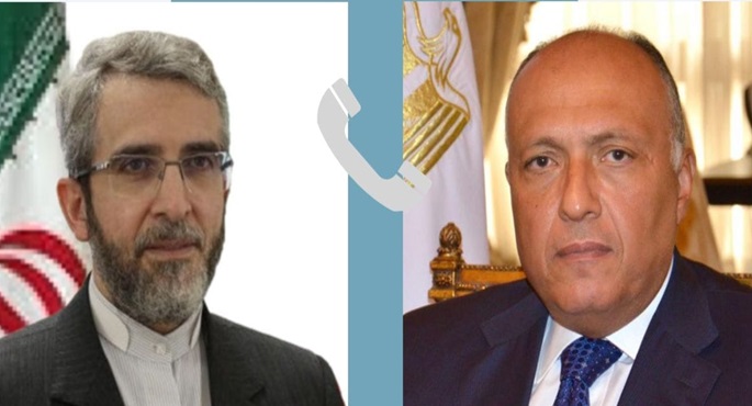 وزير الخارجية يبحث مع نظيره الإيراني أهمية متابعة مسار تطوير العلاقات الثنائية بين البلدين