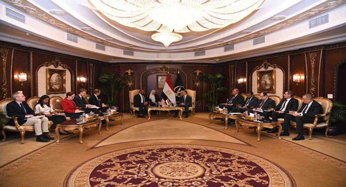 وزير الداخلية يبحث مع نظيره بالمملكة المتحدة آليات التعاون في مُختلف مجالات العمل الأمني بين البلدين