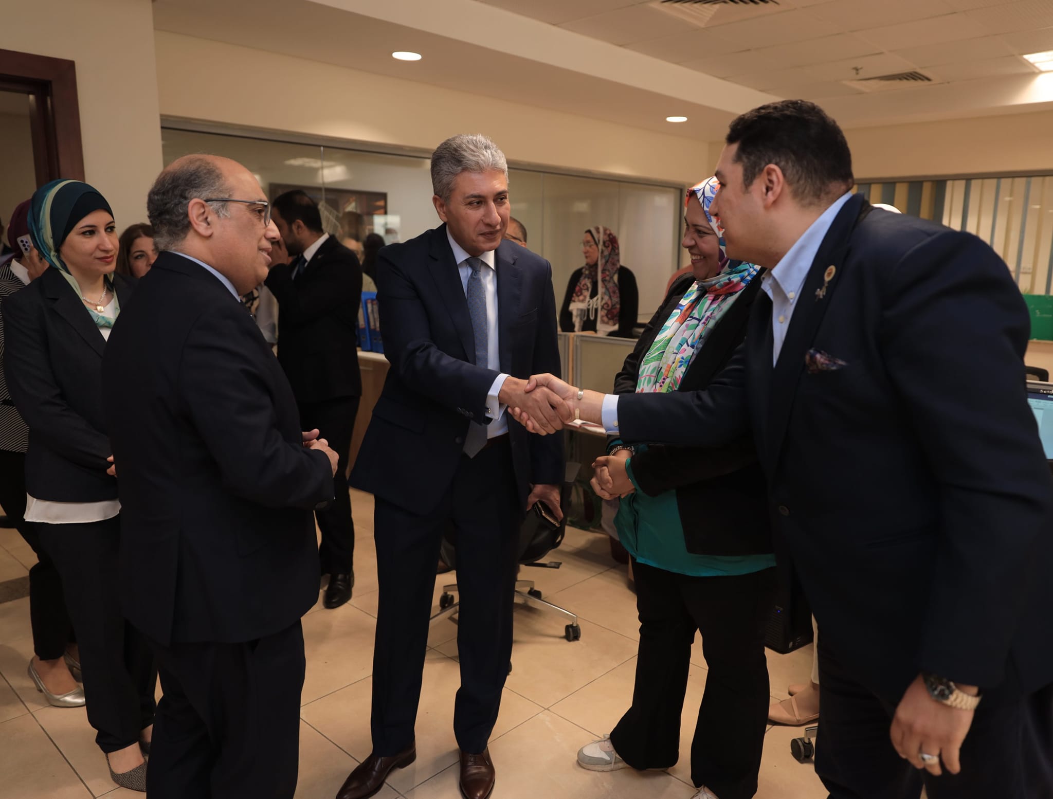 وزير السياحة يؤكد حرصه على الاستفادة من كافة الكفاءات والخبرات الموجودة بهم