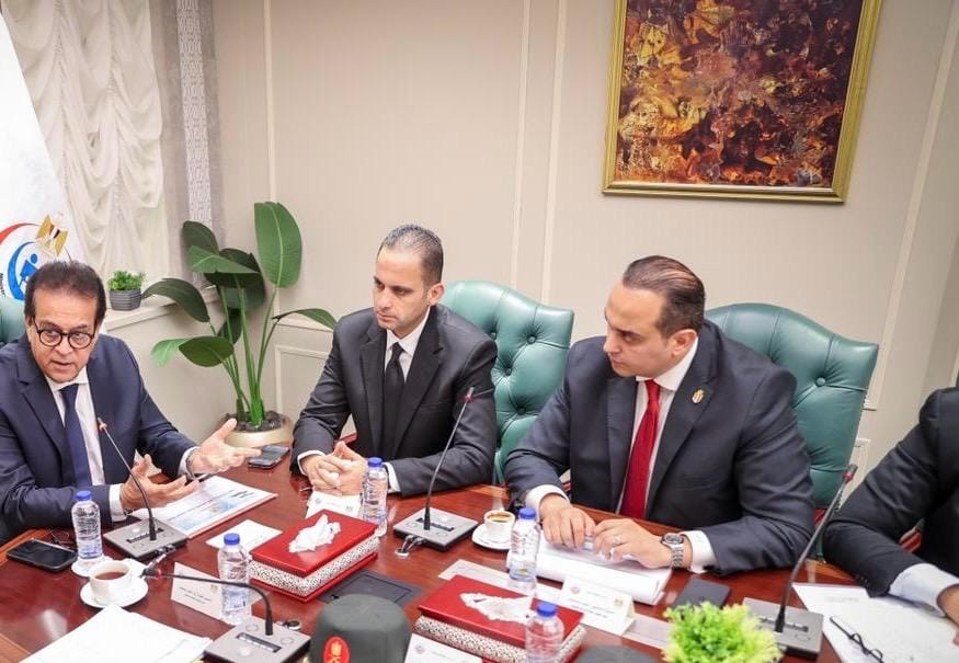 نائب رئيس الوزراء وزير الصحة يتابع الموقف التنفيذي لربط وتحليل ومعالجة كافة بيانات القطاع الصحي
