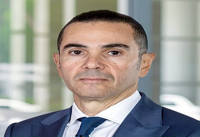 السيرة الذاتية للسيد حسن الخطيب وزير الاستثمار والتجارة الخارجية