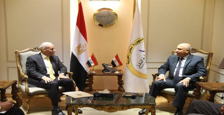 وزير النقل يبحث مع السفير العراقي بالقاهرة تحقيق انطلاقة كبيرة بمشروعات البنية التحتية بالعراق