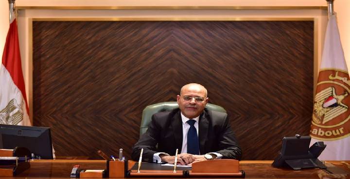 وزير العمل :الخميس المقبل إجازة رسمية للعاملين في القطاع الخاص بمناسبة رأس السنة الهجرية