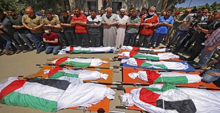 4 شهداء وعدد من الجرحى في قصف الاحتلال لسوق النصيرات وسط قطاع غزة