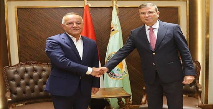 وزير الزراعة يستقبل مدير المركز الاقليمي للاصلاح الزراعي والتنمية الريفية