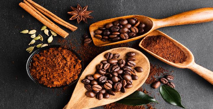 طريقة عمل ماسك القهوة لتنظيف وتفتيح البشرة