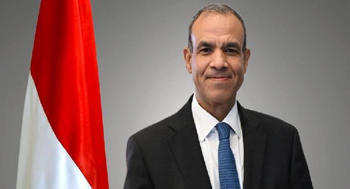 وزير الخارجية يبحث هاتفيا مع وزير خارجية الجابون تعزيز التعاون المشترك