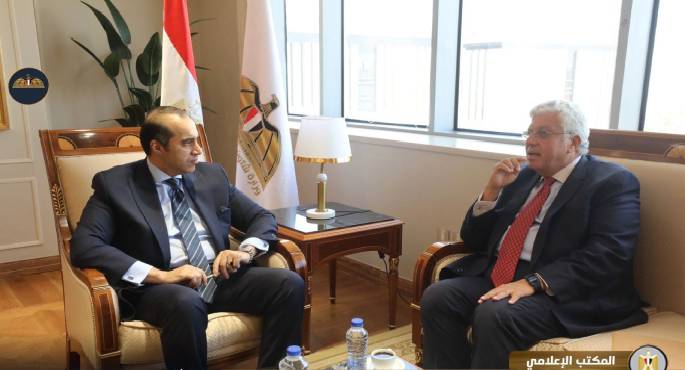 وزير الشئون النيابية والقانونية يستقبل وزير التعليم العالي بالعاصمة الإدارية