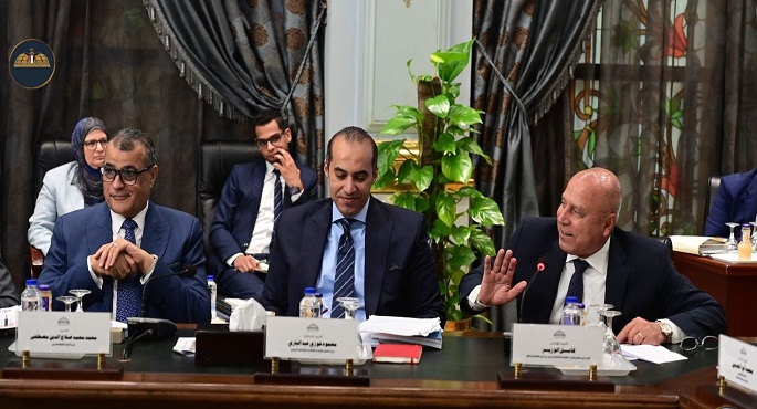 بالصور.. وزير الشئون النيابية: الوزراء الحاضرون أمام اللجنة البرلمانية الخاصة قدموا برامج تفصيلية وخطط لها معالم واضحة لتنفيذ برنامج الحكومة