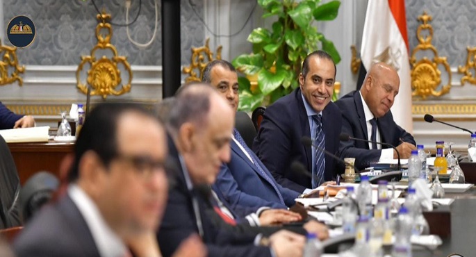 وزير الطيران يؤكد أمام مجلس النواب أهمية تمكين القطاع الخاص