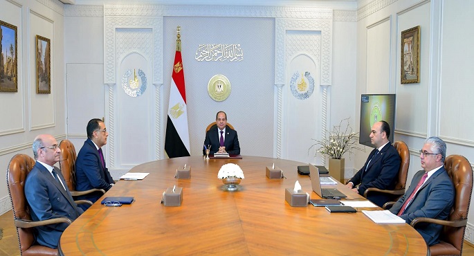 الرئيس السيسي يوجه بتقديم التسهيلات لجذب الاستثمارات للمنطقة الاقتصادية لقناة السويس