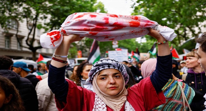 صحيفة العرب اللندنية: هل أشارت بوصلة الانتخابات البريطانية والفرنسية إلى غزة؟