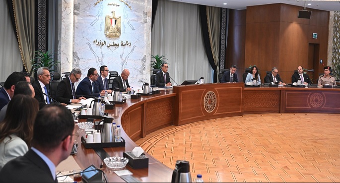 بالصور.. رئيس الوزراء: تكثيف العمل على زيادة نسب توافر السلع وخفض الأسعار
