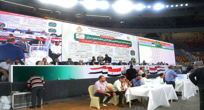 بالصور.. وزير الإسكان: بدء إجراء قرعة تخصيص الأراضي السكنية بالطرح الرابع لبرنامج مسكن بـ15مدينة جديدة