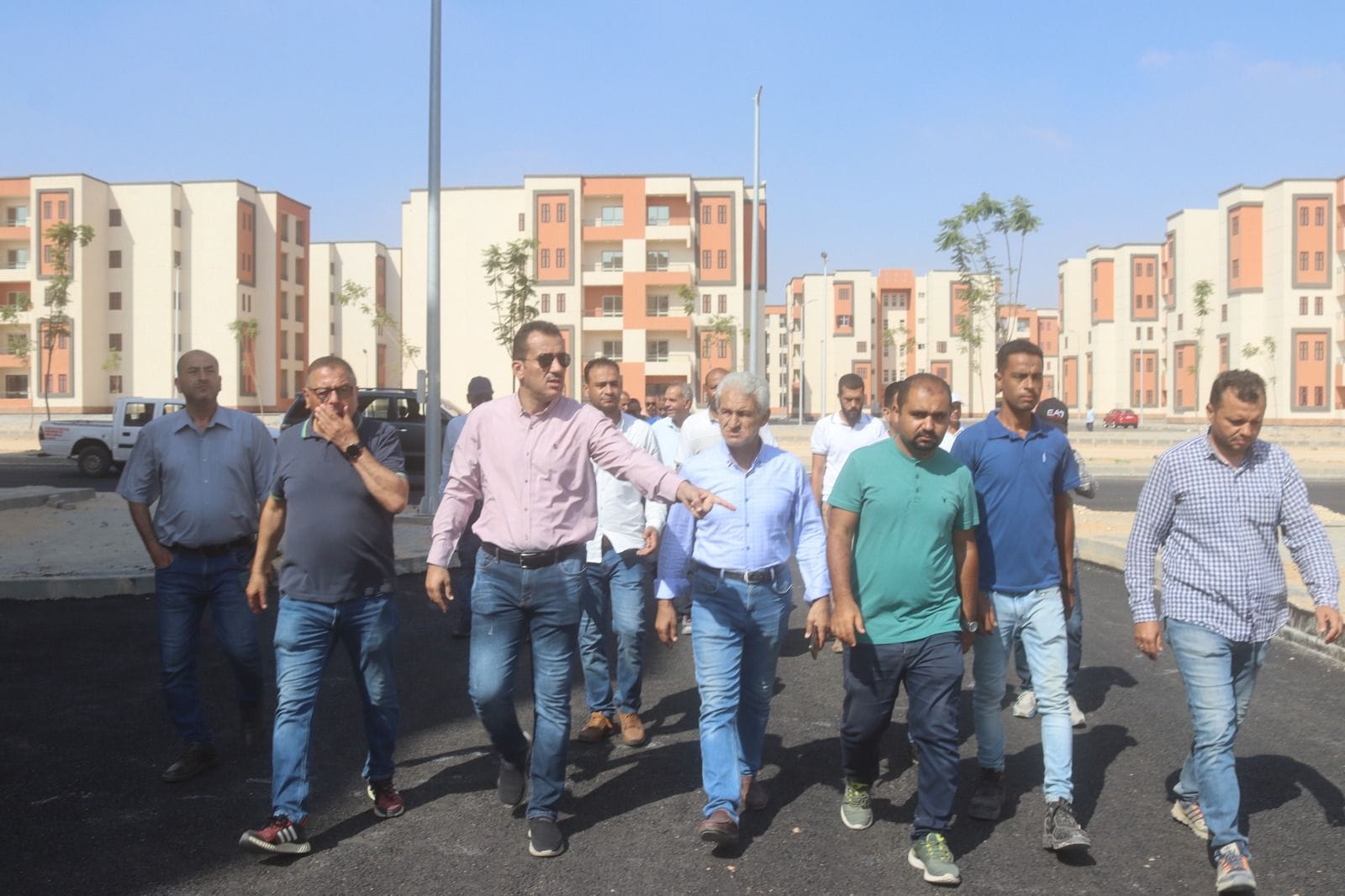 بالصور.. وزير الإسكان: جولات تفقدية لمسئولي الوزارة وأجهزة المدن لدفع العمل بمشروعات المبادرة الرئاسية “سكن لكل المصريين”