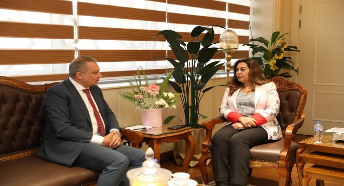 بالصور .. وزيرة التنمية المحلية تستقبل رئيس صندوق التنمية الحضرية