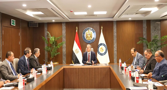 وزارة البترول: حفر بئر استكشافي جديد بمنطقة شمال الضبعة البحرية