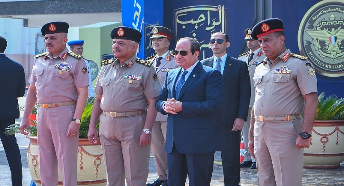 الرئيس السيسي يؤكد ضرورة تكثيف الجهود لإعداد كوادر عالية الكفاءة بالجهاز الإداري للدولة