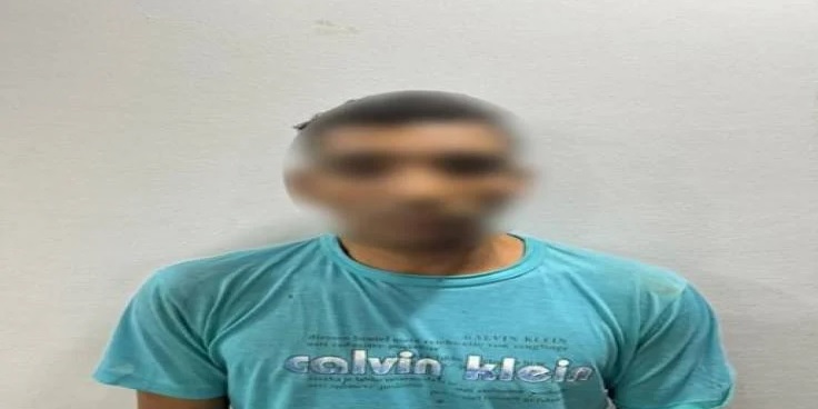 ضبط فني شاشات لارتكابه واقعة نشر عبارات مسيئة بشاشة إعلانات بالجيزة