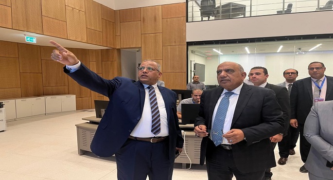 بالصور..وزير الكهرباء يتفقد المركز القومي الجديد للتحكم فى الطاقة
