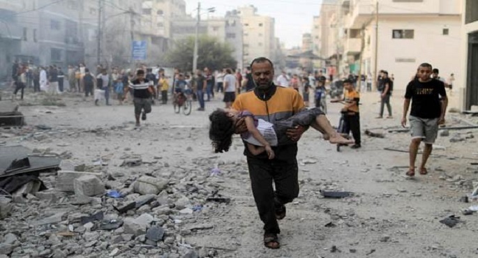استشهاد 12 فلسطينيا وإصابة آخرين في قصف إسرائيلي لمدينتي غزة ودير البلح