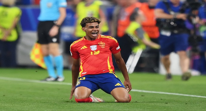 هدف لامين يامال ضد فرنسا يتوج بجائزة الأفضل في يورو 2024