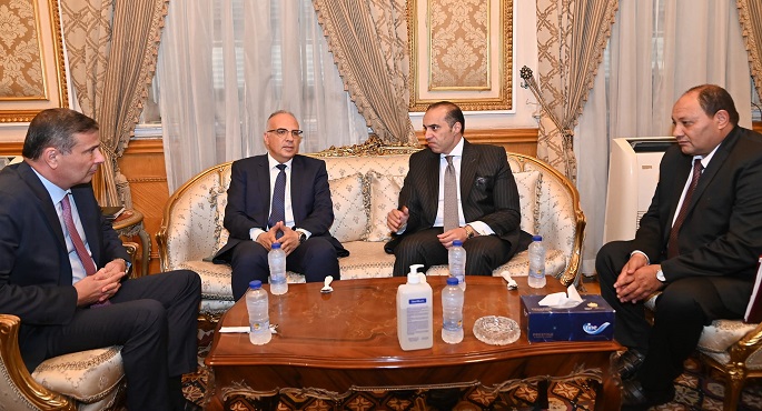 بالصور.. وزير الرى يعرض بيان وزارة الموارد المائية والرى أمام اللجنة البرلمانية المشكلة لدراسة برنامج الحكومة الجديدة
